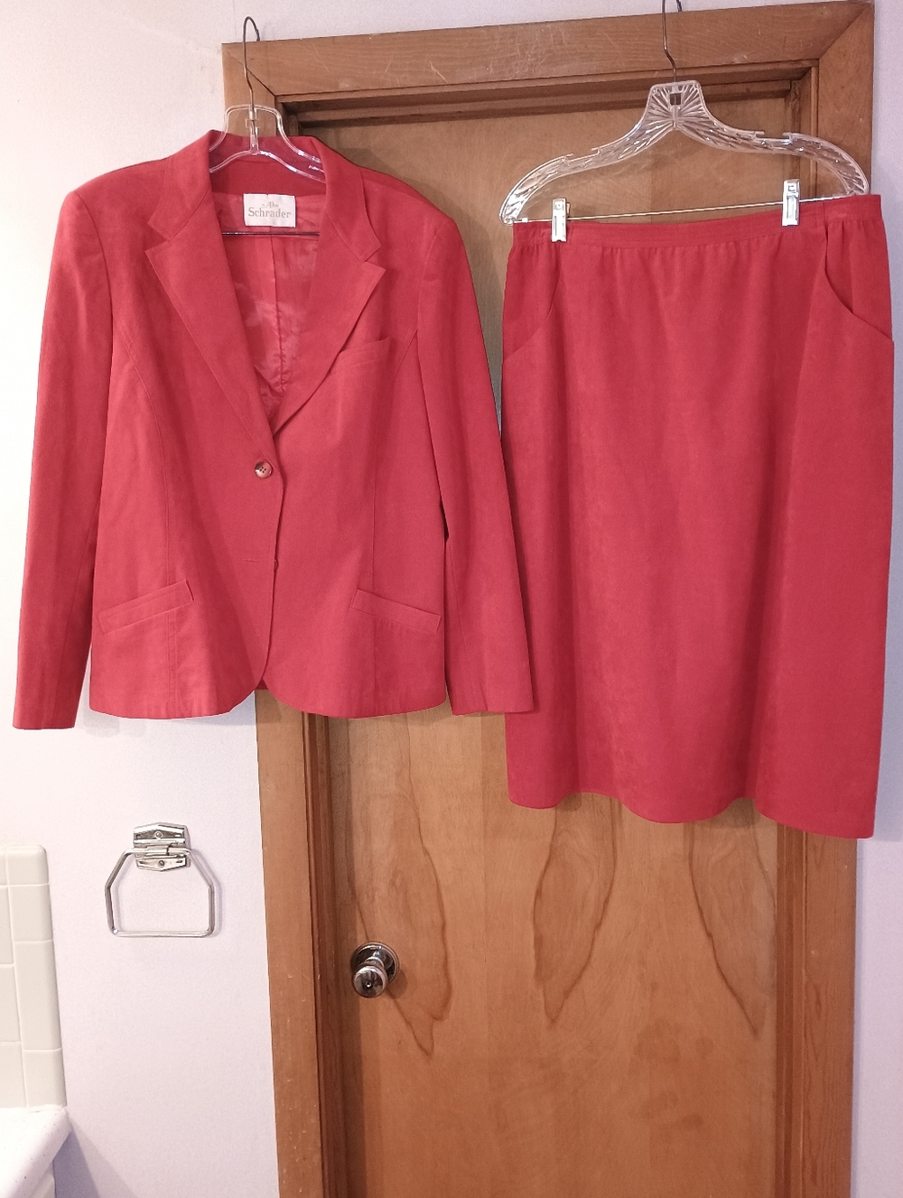 VINTAGE Abe Schrader Cherry Red Ultrasuede Blazer Skirt Suit Set Size 16-18